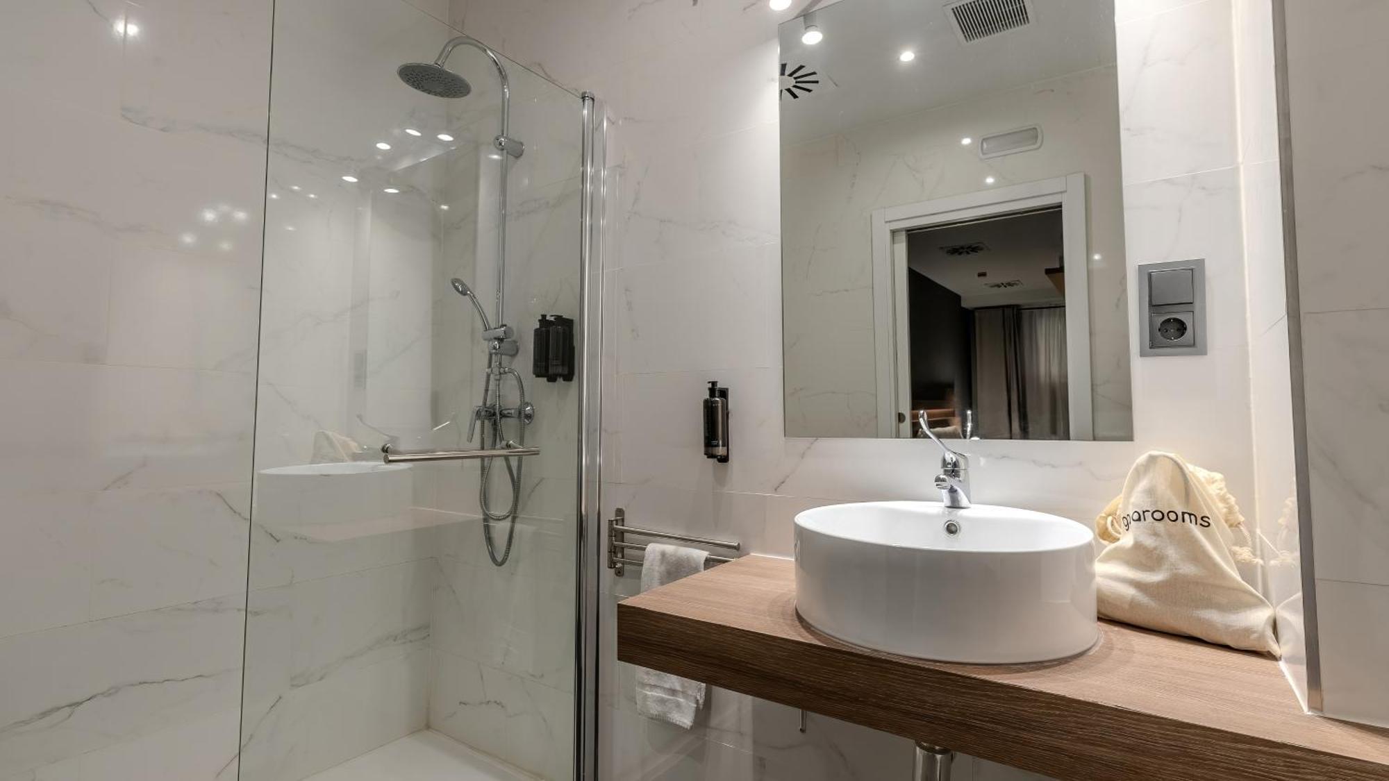 Hotel Barrio Humedo By Gaiarooms León Zewnętrze zdjęcie
