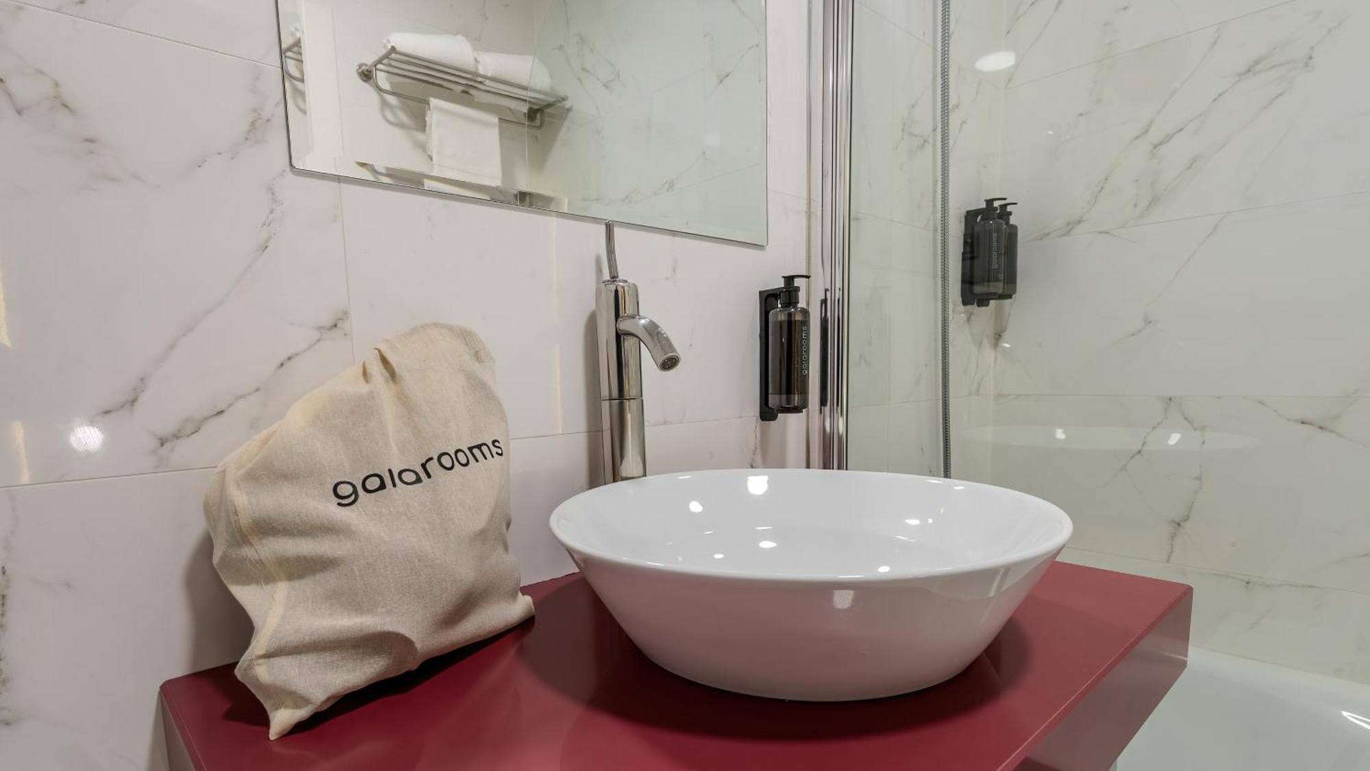 Hotel Barrio Humedo By Gaiarooms León Zewnętrze zdjęcie